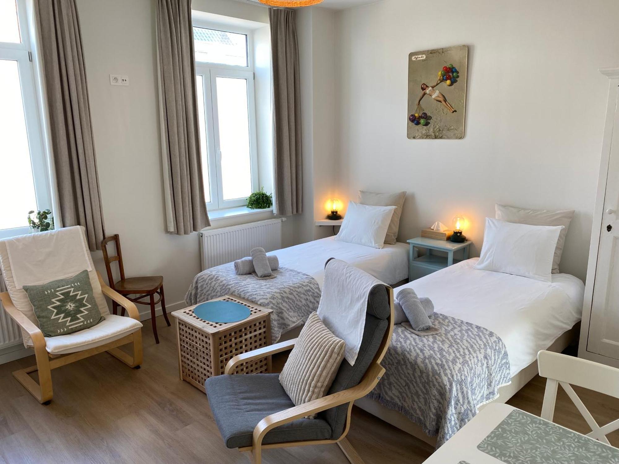 Logies-M Comfort Studios Inc Bikes B&B Oostende Exteriör bild